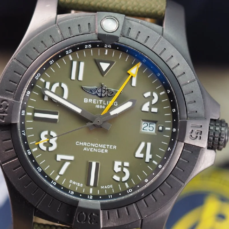 Breitling Avenger Automatic GMT 45 Night Mission (2021)