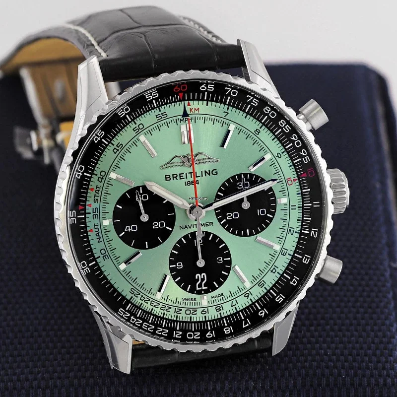 Breitling Navitimer 1 B01 Chronograph NEW Navitimer B01 Chronograph 43 Boutique Edition Green